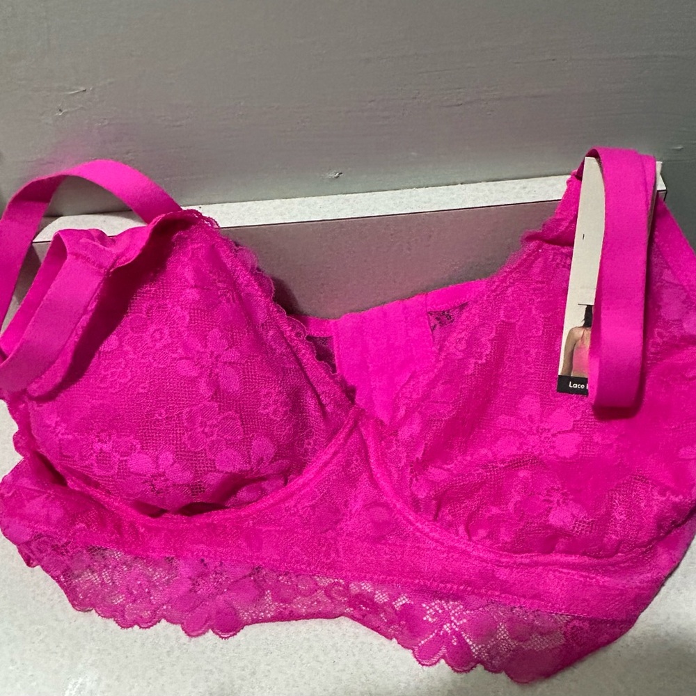 Lace Underwire Bralette in Hot Pink